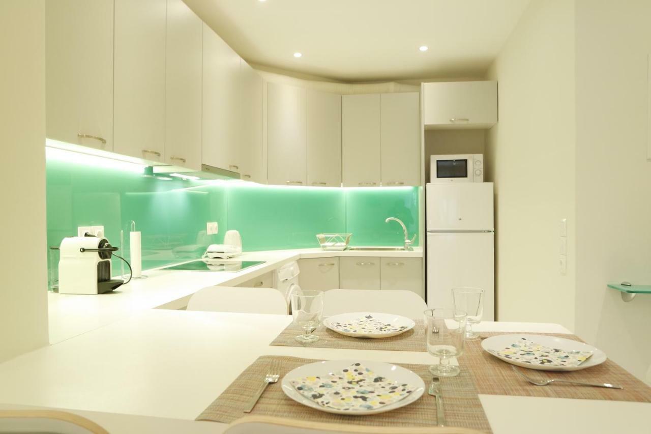 Design Apartment In The City Of Athena Bagian luar foto
