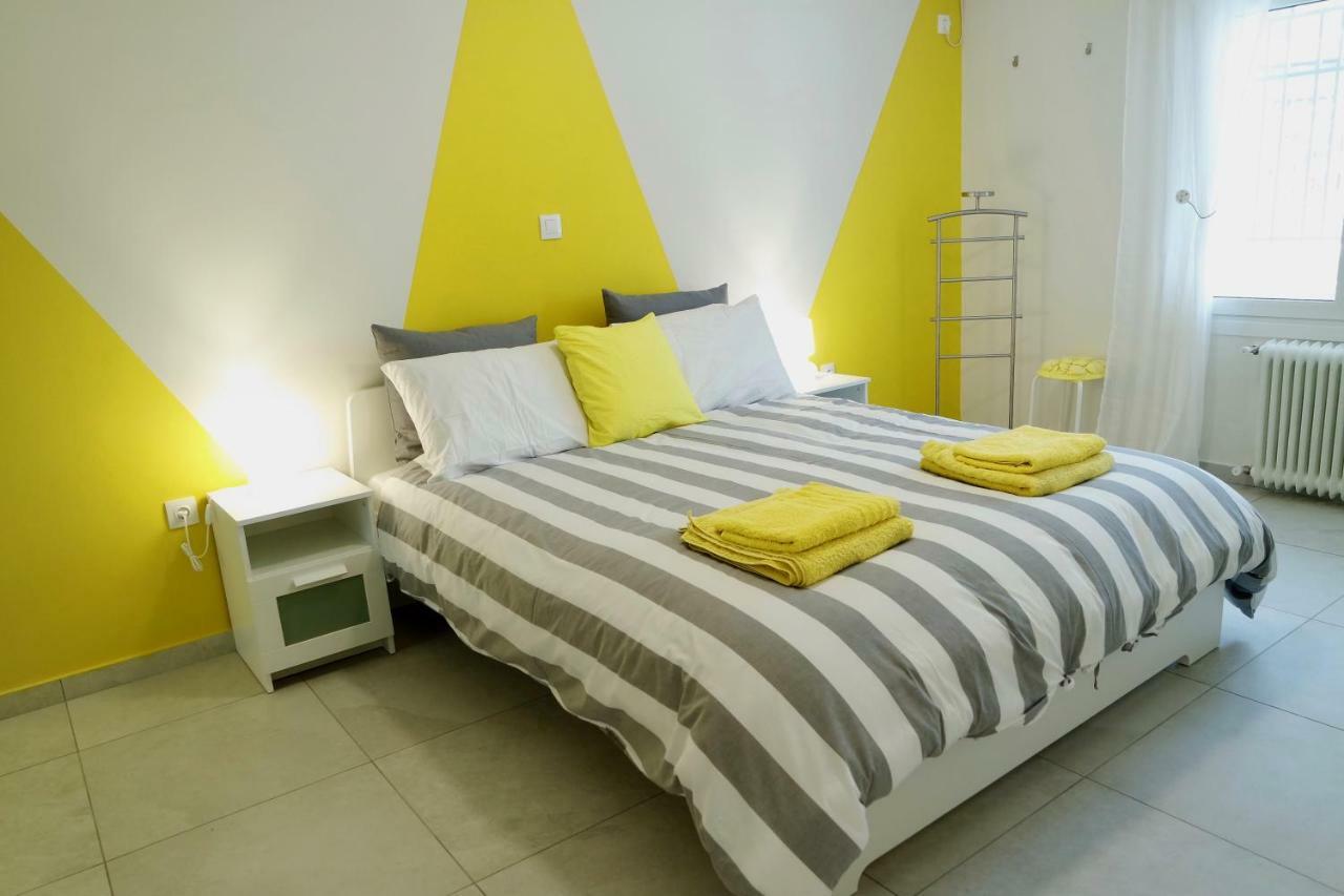 Design Apartment In The City Of Athena Bagian luar foto