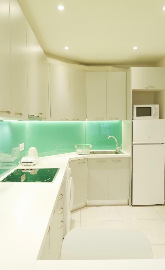 Design Apartment In The City Of Athena Bagian luar foto