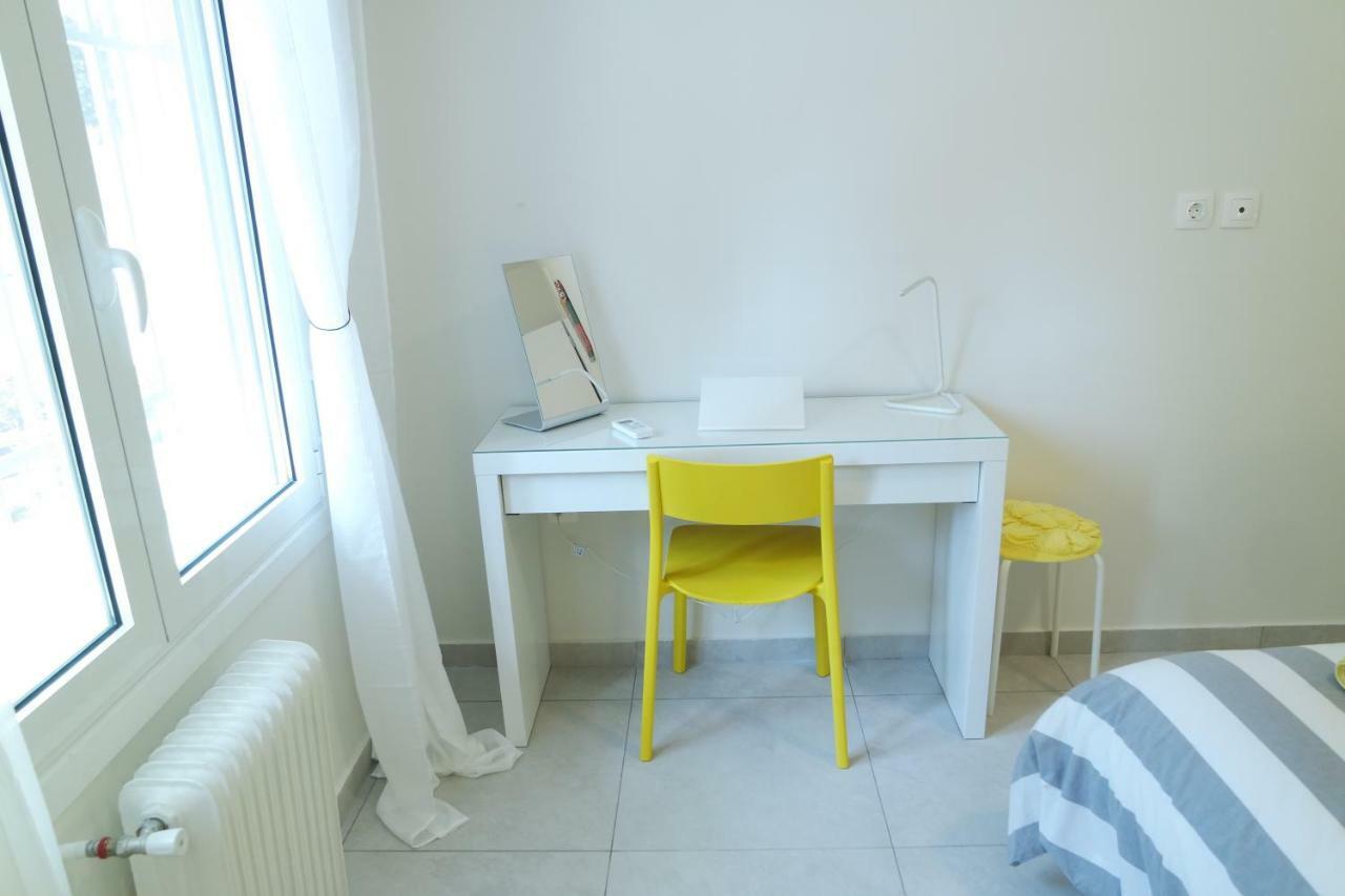Design Apartment In The City Of Athena Bagian luar foto